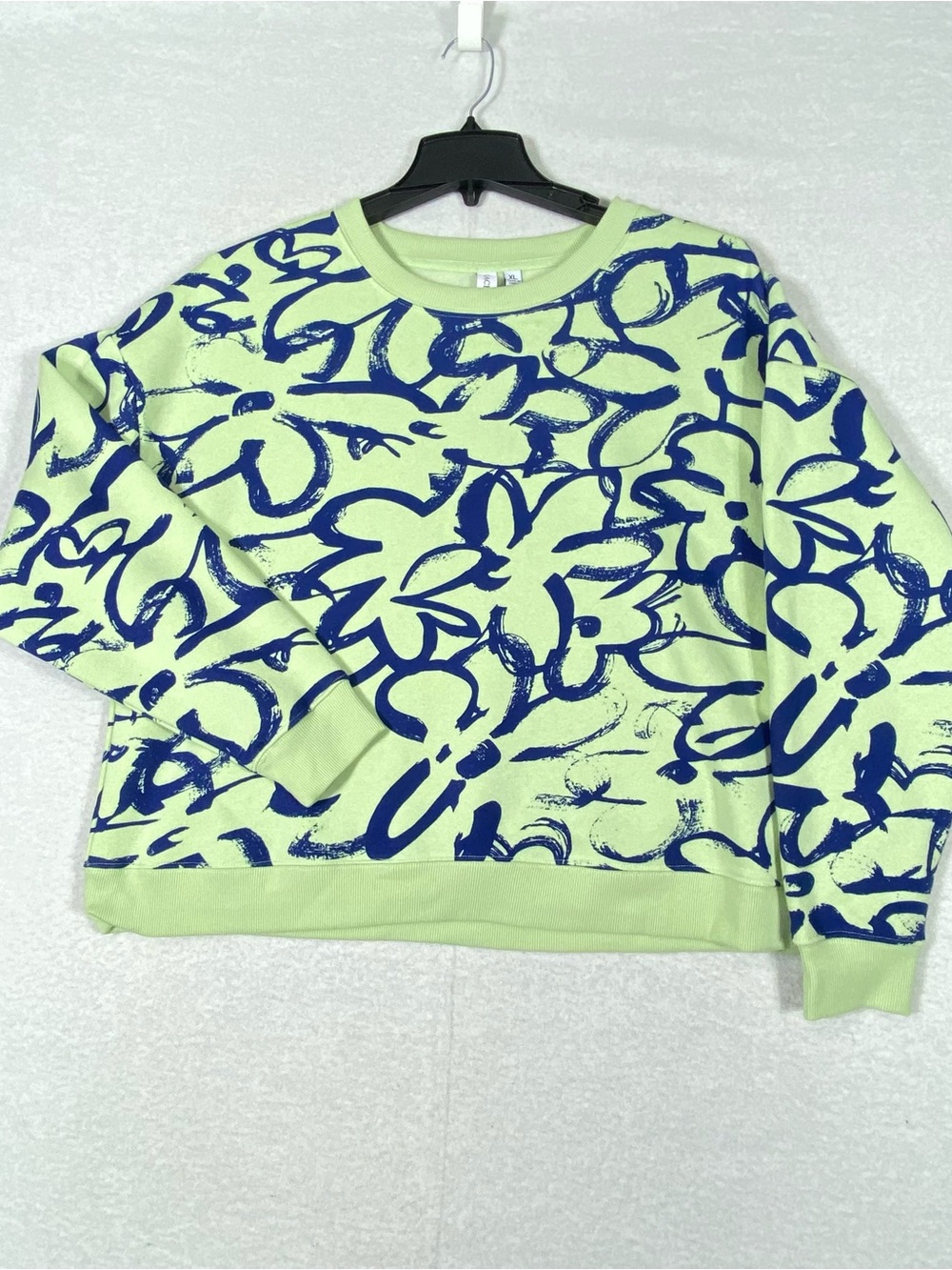 Grace + Karma Sketchy Floral Sweatshirt Women's XL Lime Green Blue Crew Neck NWT
